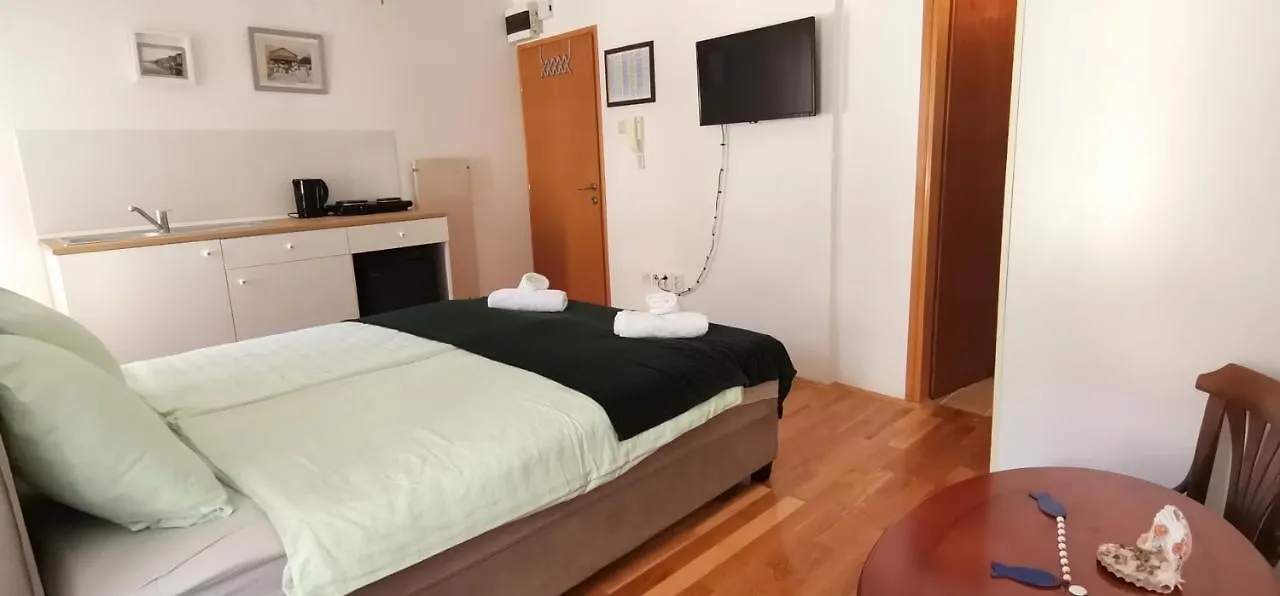 Studio Apartment L&G Rovinj