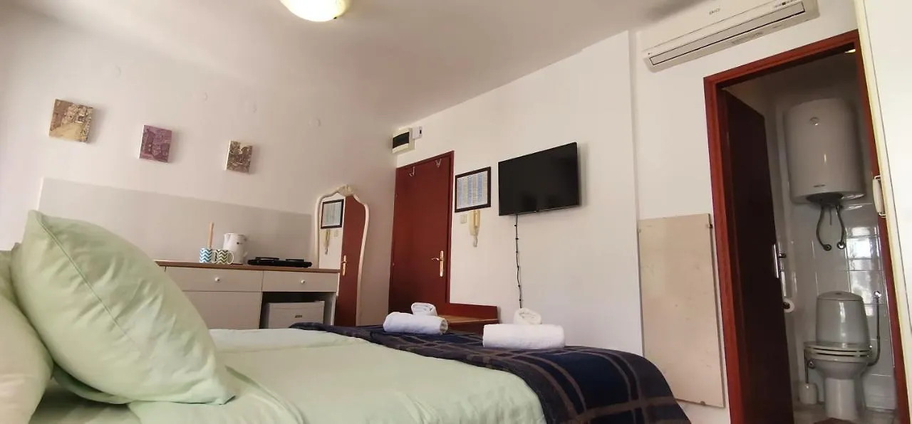 Studio Apartment L&G Rovinj 0*,